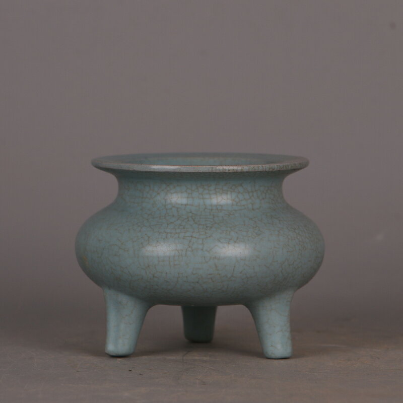宋汝窯天青釉四足鼎 香炉 装飾品 現代工芸品 美術品 置物 - メルカリ