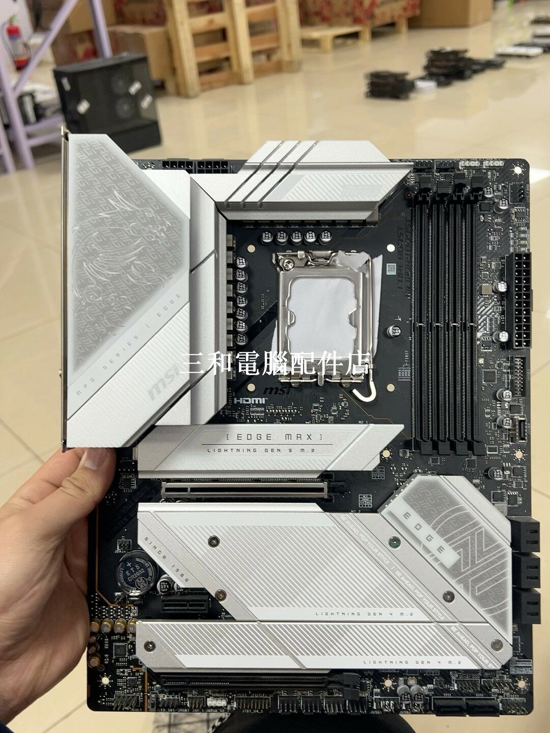 微星 MPG Z790 EDGE TI MAX WIFI 主機板 DDR5 實物拍攝 所見即所得 官方質保