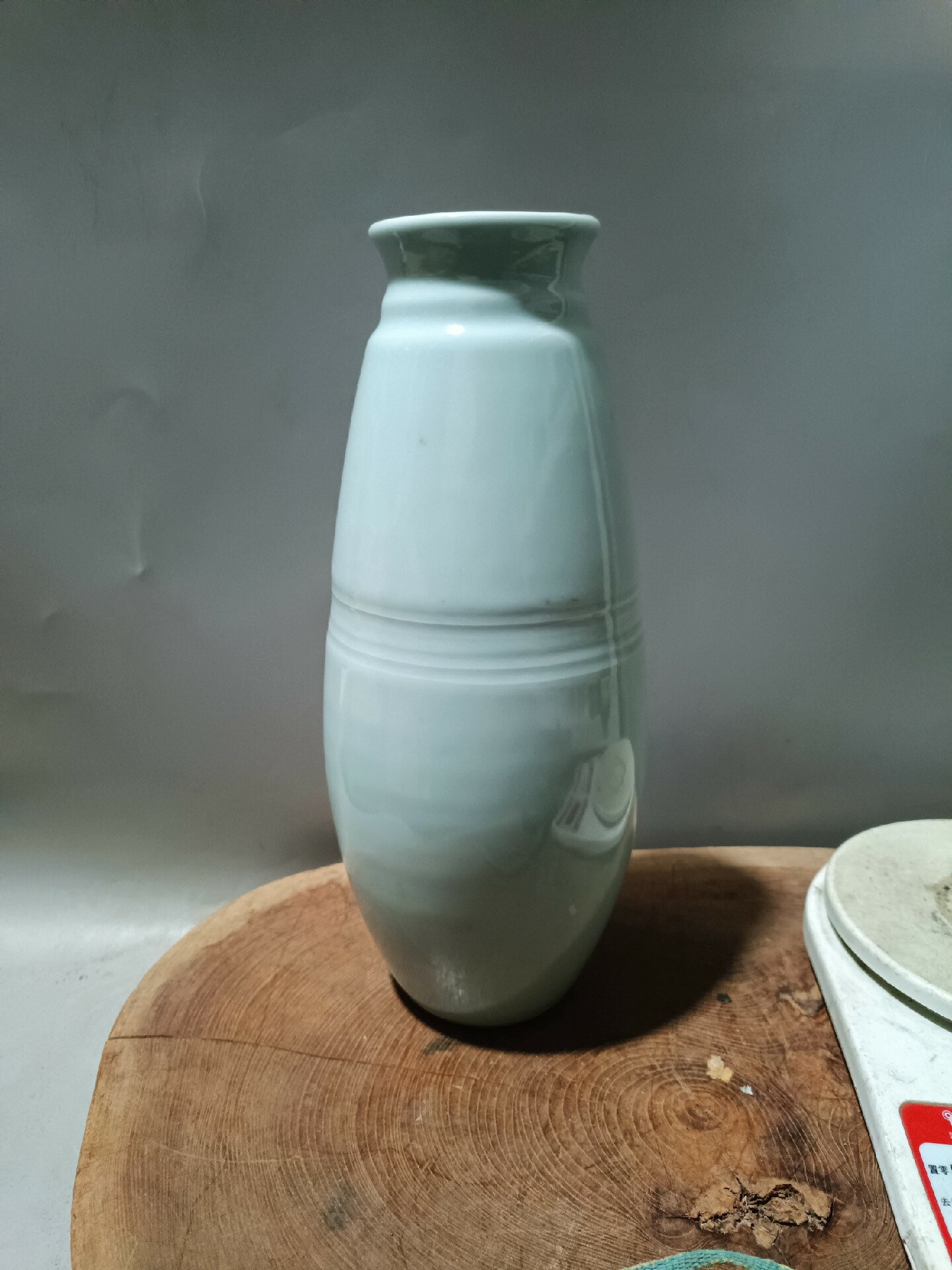 日本回流瓷器昭和時期青瓷瓶長頸瓶，釉色漂亮，全品沒毛病，高度1245