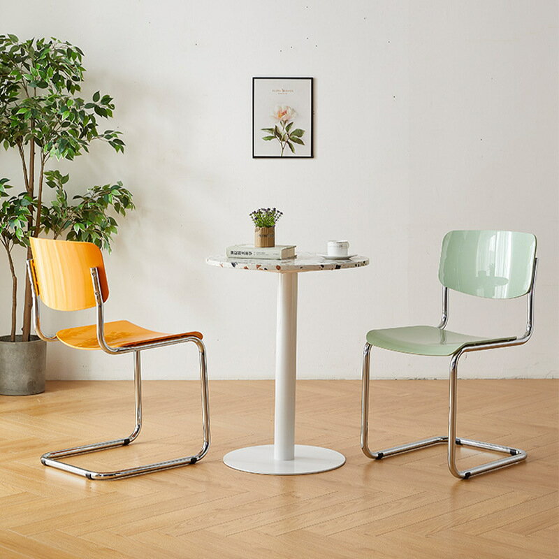 凳子 北歐簡約家用餐椅臥室書房辦公椅現代創意塑料靠背椅子網紅梳妝凳