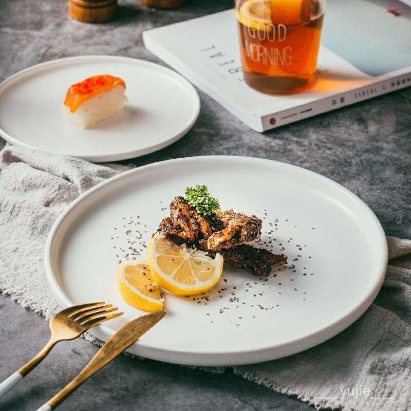 北歐陶瓷西餐盤牛排盤創意西式早餐盤平盤白色傢用菜盤碟子啞光陶瓷餐盤耐高溫可用於烤箱輕食沙拉盤披薩盤10寸