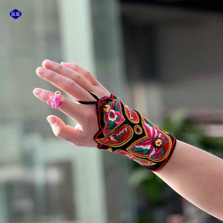 楊麗萍同款護腕手套中國風云南原創民族風刺繡花手套指復古飾品女