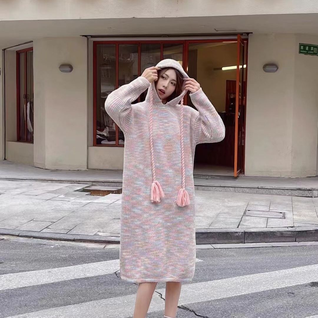 衛衣裙連帽上衣高級感連帽針織連衣裙子女慵懶風奶系毛衣衛衣長裙秋冬【聚宝屋】