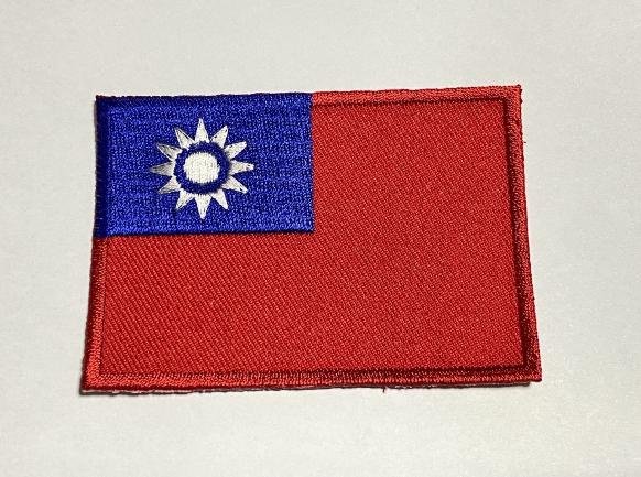 【【蘋果戶外】】國旗徽章 熨燙徽章【8*5.5cm】 中華民國國旗電繡布章 中華民國國旗布章 國旗臂章 環遊世界 出國旅行