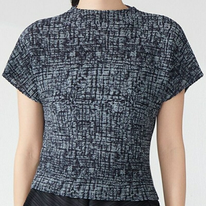 【巴黎精品】現貨+預購 三宅風皺褶衣服褶皺上衣-短袖摺衣壓褶高級感三宅寬鬆折衣女T恤4色a1jq59