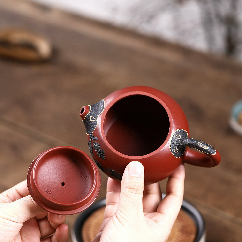 工廠直銷 免運 茶壺 紫砂壺 250毫升松枝西施壺宜興手工泥繪原礦大紅袍西施紫砂壺松針壺特惠/可開發票Z1017 4
