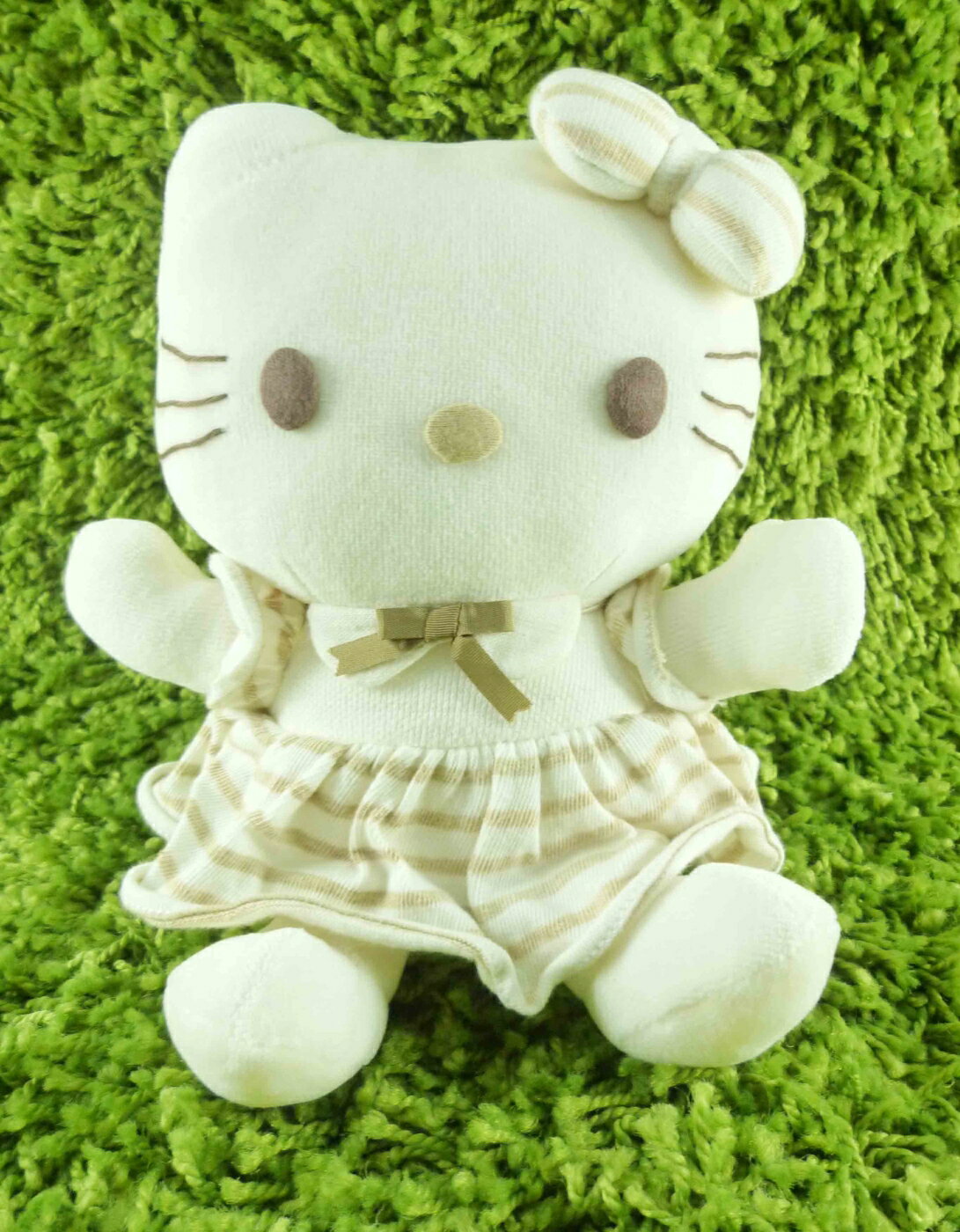 【震撼精品百貨】Hello Kitty 凱蒂貓 KITTY絨毛娃娃-環保圖案-米色 震撼日式精品百貨
