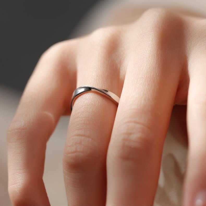 戒指 開口戒指 女戒指 潘釋戒指女ins風不規則素圈莫比烏斯環小眾設計開口情侶對戒指環『ZW6490』