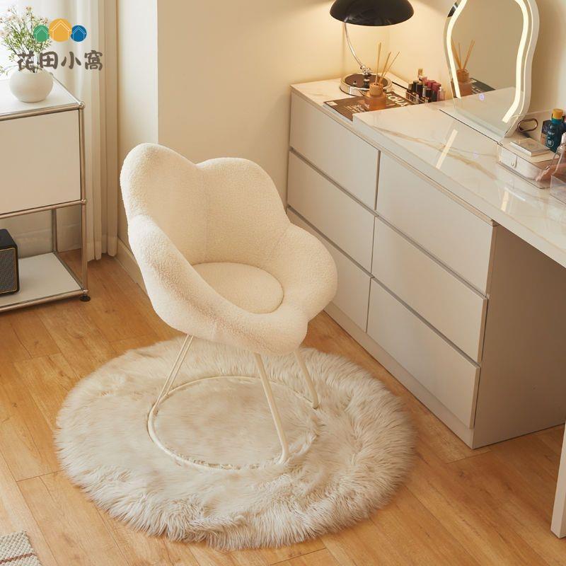 網紅化妝椅女生臥室梳妝臺凳子旋轉化妝凳輕奢高顏值花瓣梳妝凳子 ph6192