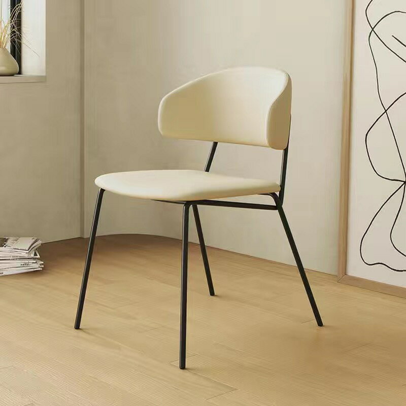 北歐餐椅設計師款家用網紅簡約現代靠背輕奢小戶型客廳皮餐桌椅子