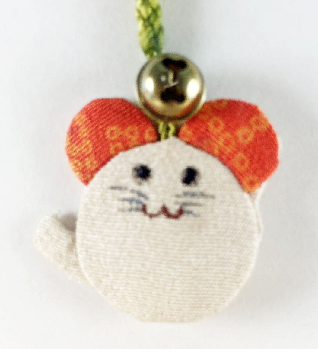 【震撼精品百貨】日本手機吊飾 和風布料材質-老鼠造型-白色 震撼日式精品百貨