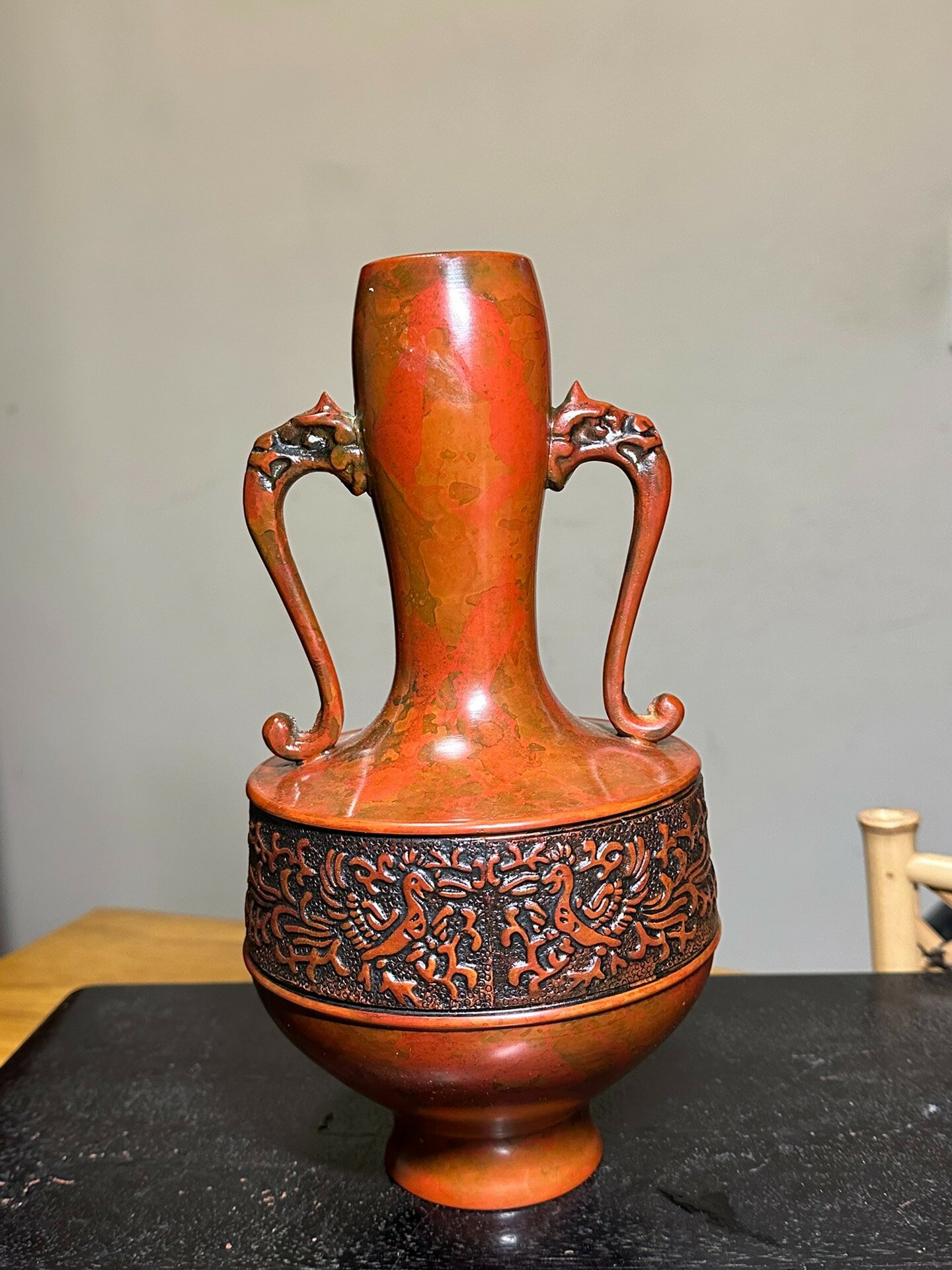 日本中古回流唐銅浮雕雙耳名款正晴作銅花瓶