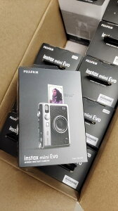現貨馬上出 台灣公司貨 Fujifilm Instax Mini Evo 印手機照片 拍立得相機 底片【全館滿額再折】【APP下單再享9%點數】