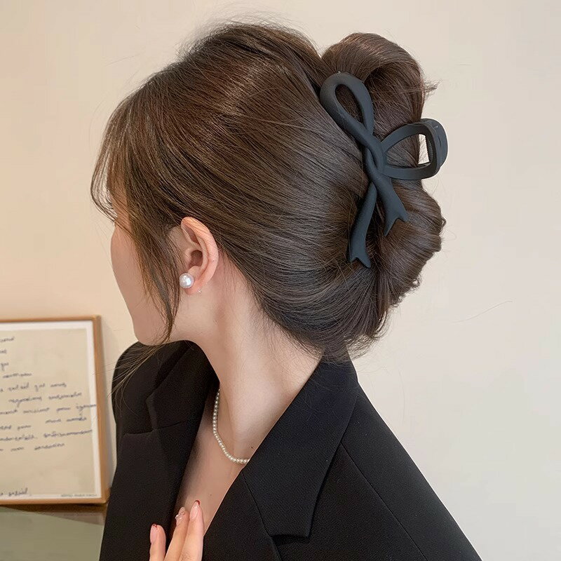 【台灣現貨】時尚配件 髮飾 髮夾 鯊魚夾 大嘴夾 邊夾  韓國亞克力髮夾女後腦勺盤髮夾子頭飾網紅珍珠抓夾氣質愛心鯊魚夾 0