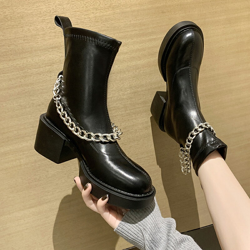 黑色馬丁靴女2021年春秋季新款英倫風單靴厚底鏈條高跟瘦瘦短靴子