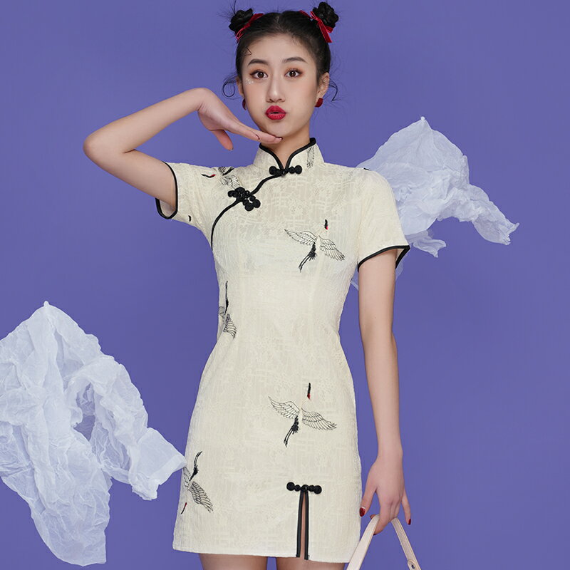 年新款國潮旗袍年輕款少女中國風改良白色重工蕾絲連衣裙