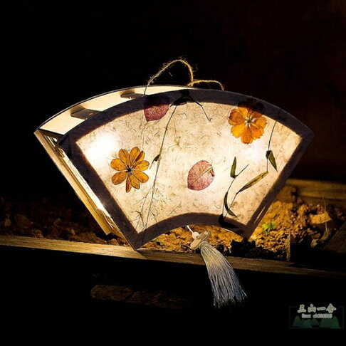 買一送一中秋節燈籠diy扇形花草燈創意古風漢服手提宮燈紙燈古風diy花燈交換禮物 限時8折起 樂居家百貨 樂天市場rakuten 買一送一中秋節燈籠diy扇形花草燈創意古風漢服手提宮燈紙燈古風diy花燈交換禮物 限時8折起 樂居家百貨 樂天市場rakuten