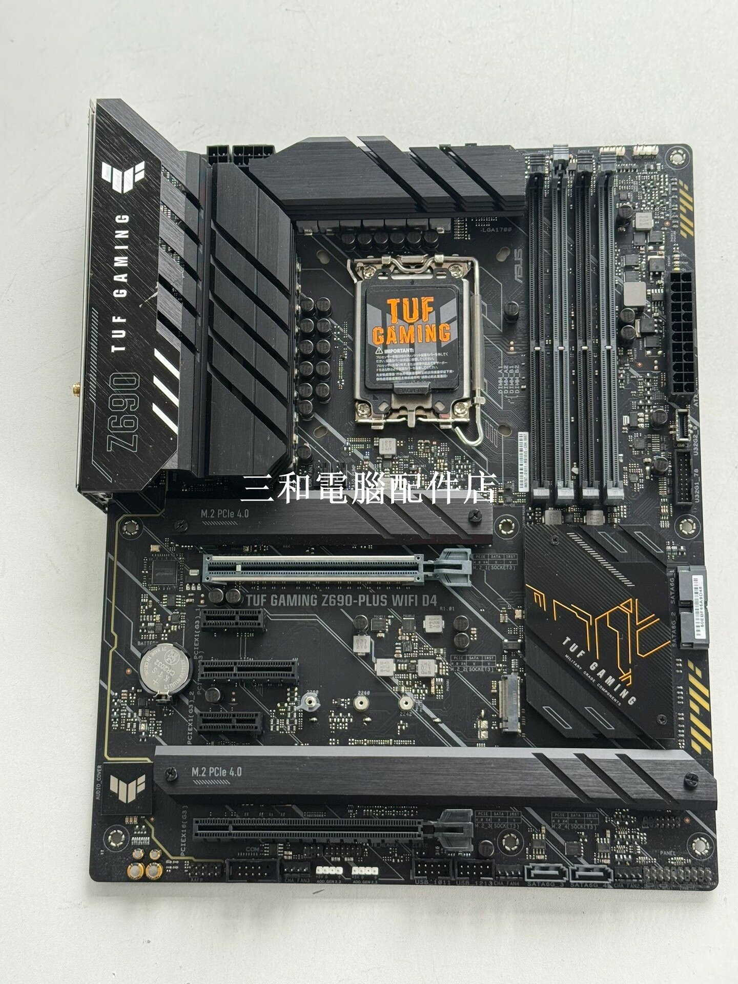 華碩TUF GAMING Z690-PLUS WIFI D4 12-14 代處理器 神光同步 ATX 大板 二手 成色很新