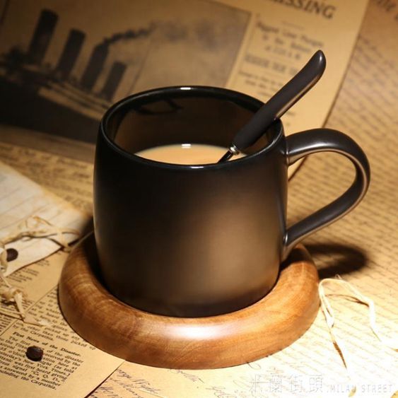歐式咖啡廳磨砂馬克杯帶勺黑色咖啡杯配底座創意簡約陶瓷水杯子 【麥田印象】