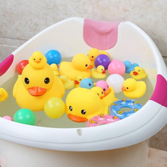 小鴨子洗澡鴨子玩具洗澡玩具小黃鴨玩具捏捏叫兒童洗澡玩具鴨子 【麥田印象】