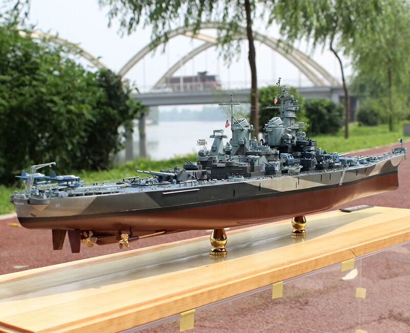 拼裝模型軍艦模型艦艇玩具船模軍事模型小號手拼裝軍事戰艦模型仿真1/700 美國密蘇里號戰列艦軍艦船模送人禮物雙12購物節| 悅步旗艦店|