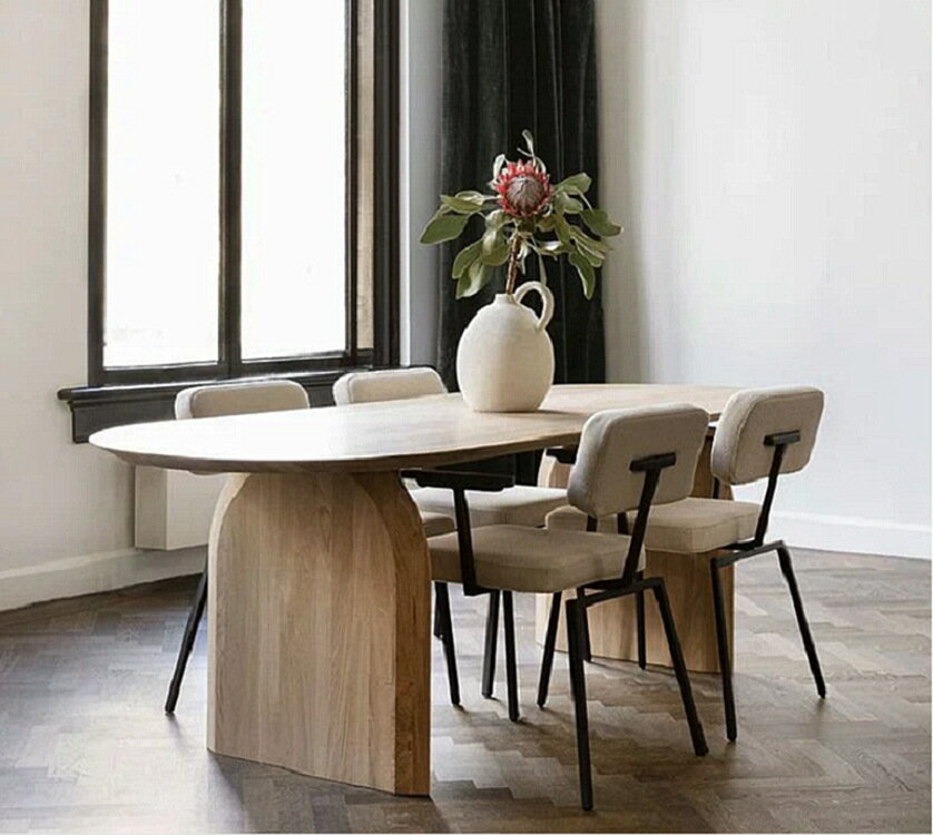 桌子 北歐極簡純實木餐桌橢圓形原木日式設計師家用飯桌