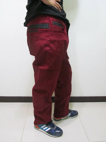 sun-e加大尺碼彈性色褲長褲、加大尺碼馬卡龍色長褲、加大尺碼休閒褲、加大尺碼彈性長褲、口袋緣格紋裝飾、腰圍有皮帶環(褲耳)、褲檔有拉鍊(321-2019-02)紅色 腰圍:38 40 42 44(英吋) [實體店面保障] 3