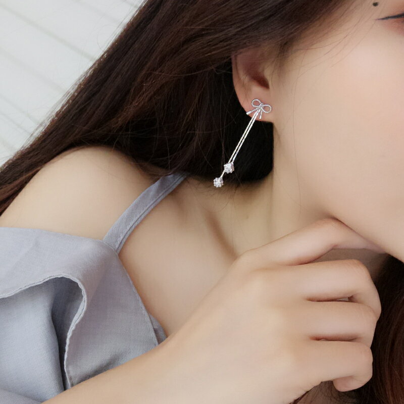 韓國閃亮鋯石淑女蝴蝶結耳飾流蘇簡約耳釘女S925純銀時尚百搭耳環1入