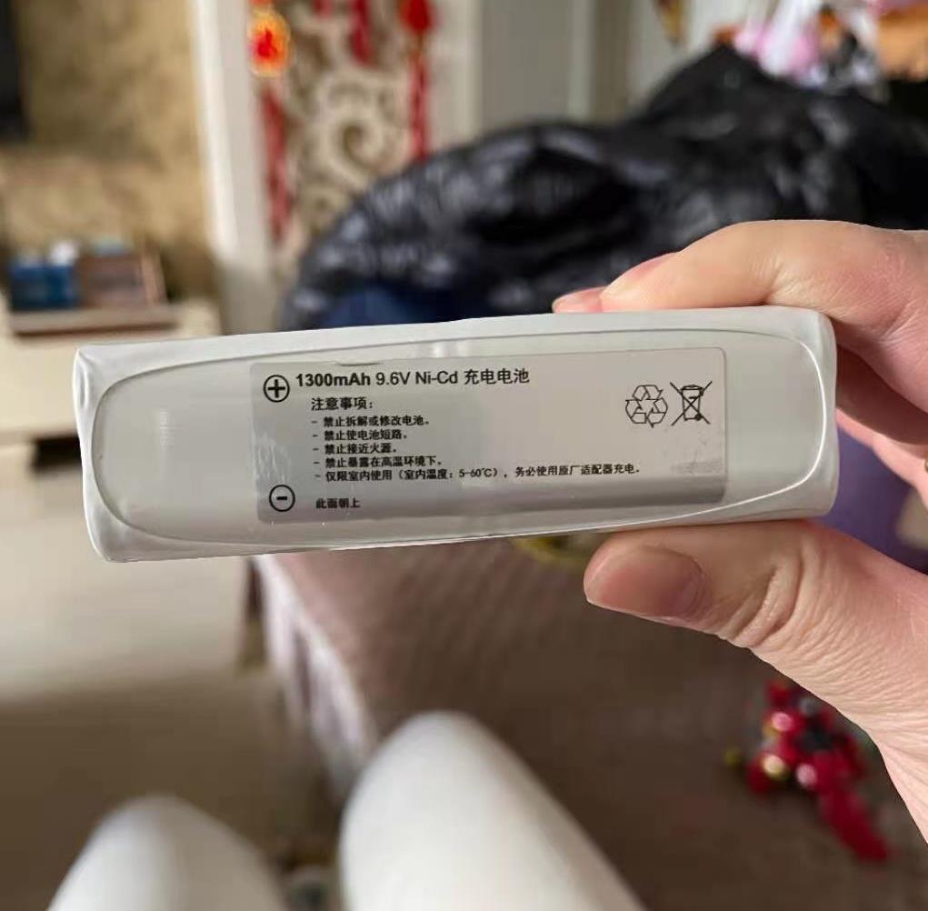 適用趴趴走掃地機器人吸塵器電池AA1300mAh 9.6V Ni-CdMH充電電池