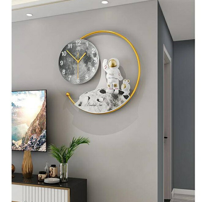 太空人時鐘 宇航員掛鐘 夜光帶燈 北歐創意壁鐘 LED指針時鐘 潮流時尚 藝術掛鐘 房鐘錶 牆面裝飾 客廳餐廳掛錶