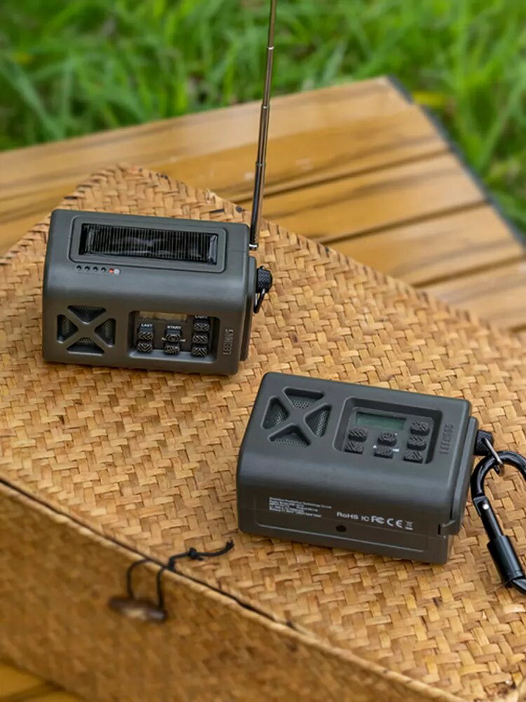 LEEHOOS手搖發電收音機太陽能充電戶外徒步露營應急防災手電照明