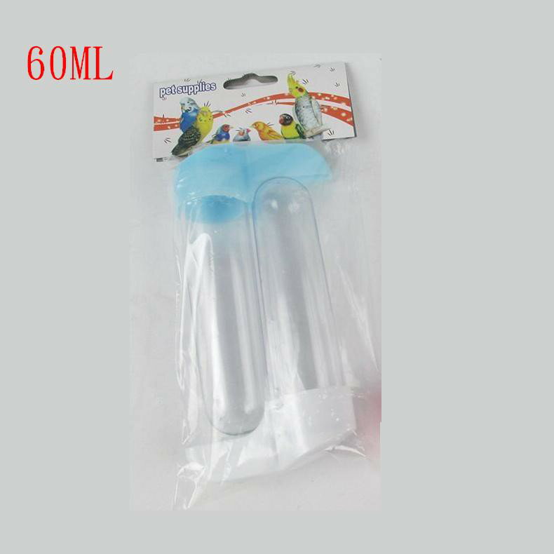 鸚鵡八哥小鳥自動飲水器 喂食器 小鳥通用飲水喂食器 八哥飲水器 合美健 蛋黃粟下料器【現貨】 6