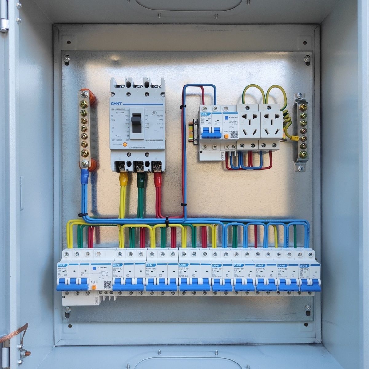 定制三相四線配電箱低壓開關控制柜工地照明電表箱強電成品配電箱