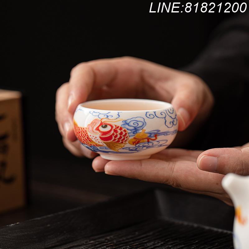 羊脂玉茶具 白瓷茶具 免運/開票 公司貨 羊脂玉白瓷龍魚茶杯主人杯功夫茶具家用喝茶小杯子陶瓷水杯品茗杯 快速出貨