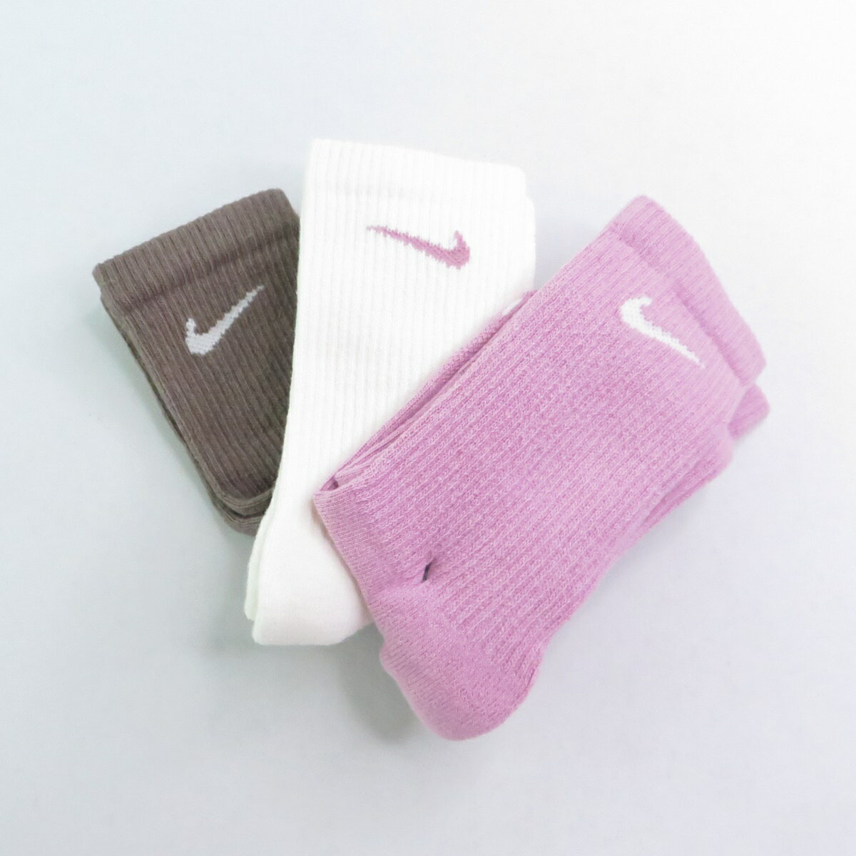 NIKE SX6888936 Everyday Plus 中筒襪 三雙入 Dri-FIT速乾 粉/米/棕