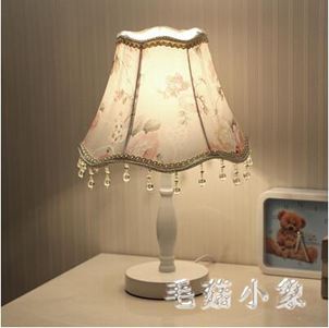 V歐式臥室裝飾婚房溫馨個性小臺燈創意現代可調光節能床頭燈