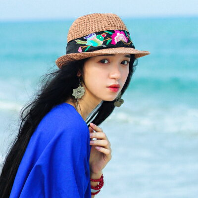 夏天民族風女裝旅游度假草帽子貼布精美刺繡遮陽帽女士沙灘帽1入