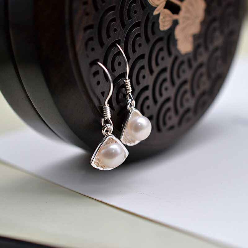 925純銀耳飾江南古典文藝立體貝殼造型配天然珍珠耳環配禮盒1入
