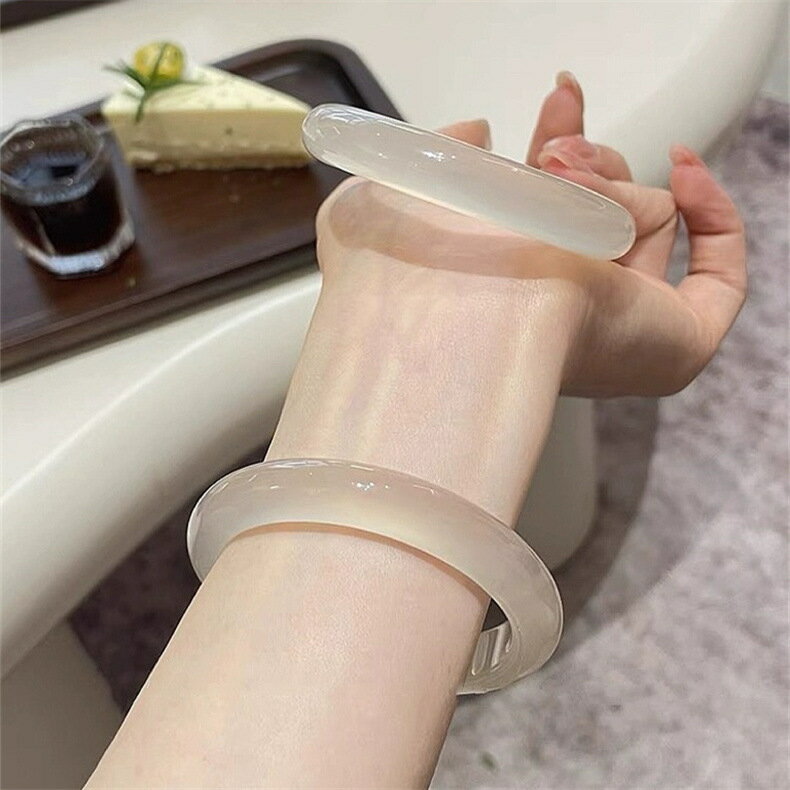 【現貨】天然高冰透馬料玉髓手鐲輕奢女香檳色白月光瑪瑙鐲子閨蜜女友禮物【北歐家居生活】