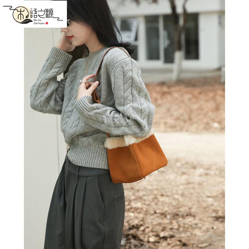 【臺灣公司貨】小眾手提水桶包女真皮單肩包新款羊羔毛迷你小包包女包斜挎包