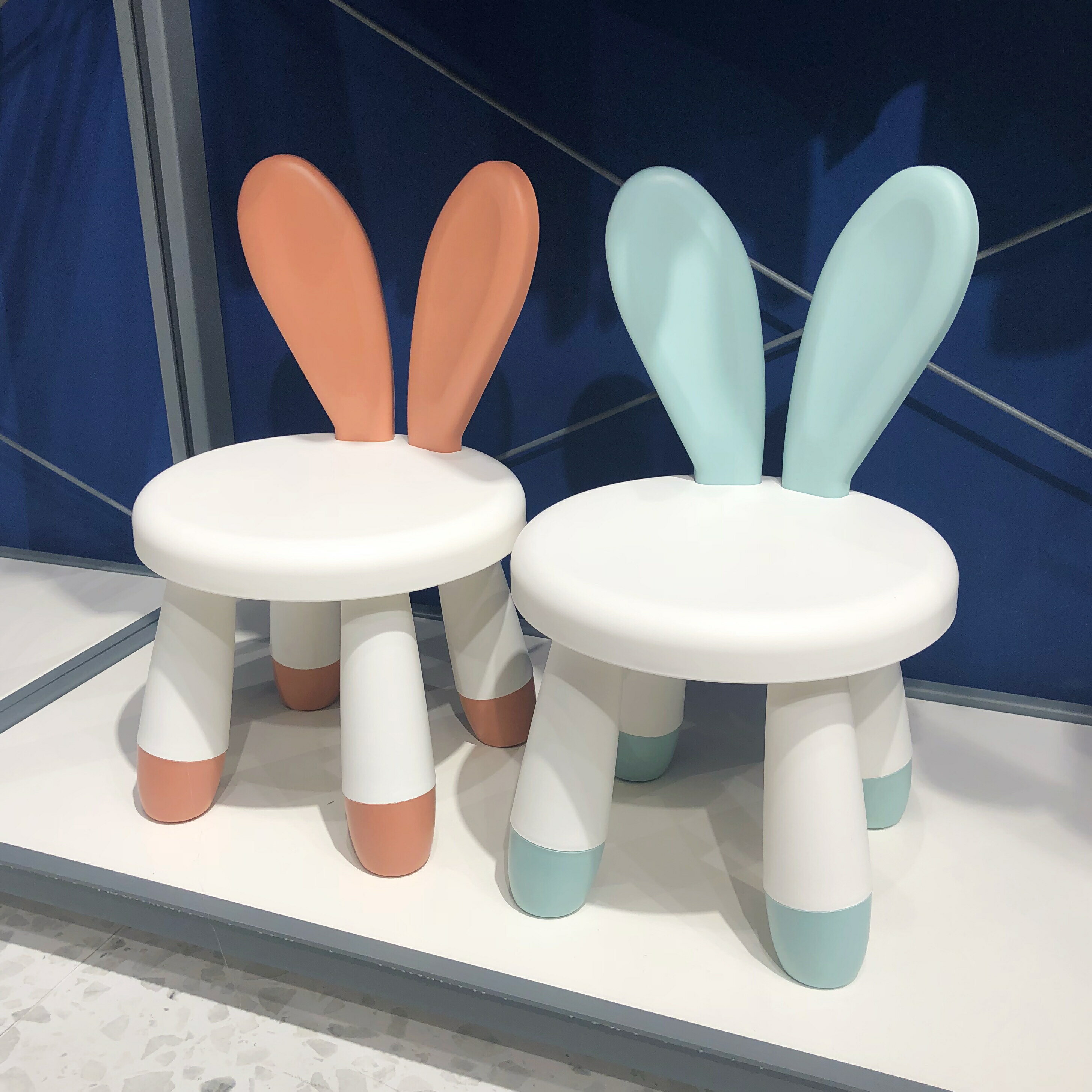 MINI HOME 可愛小兔子兒童學習洗澡幼兒園防滑坐椅子寶寶小板凳子
