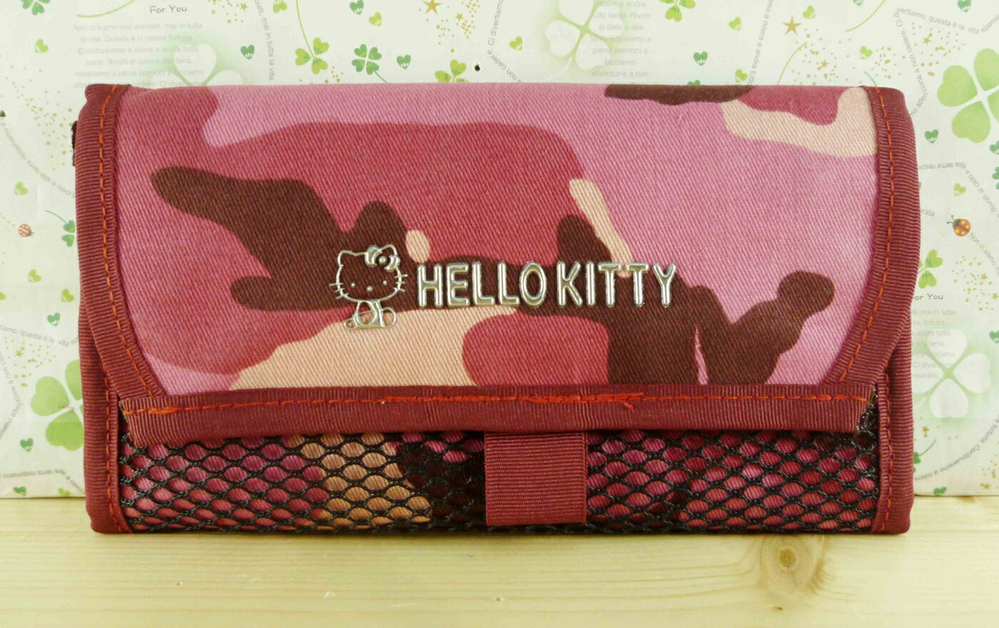 【震撼精品百貨】Hello Kitty 凱蒂貓-凱蒂貓皮夾/短夾-迷彩紅色 震撼日式精品百貨