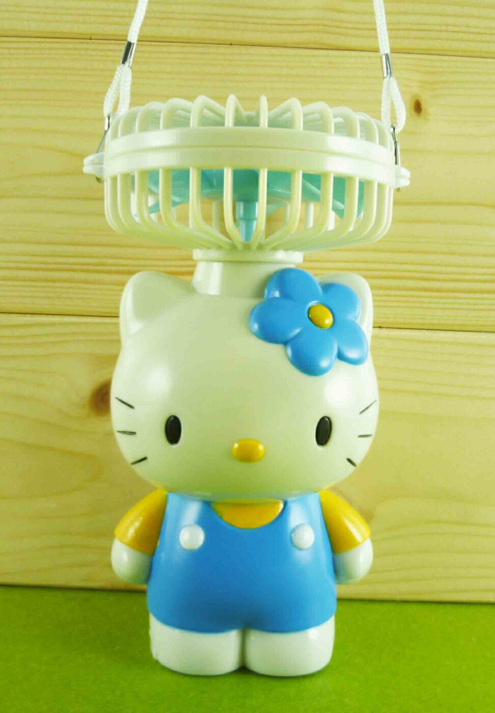 【震撼精品百貨】Hello Kitty 凱蒂貓 隨身型風扇-KT整身站立造型【共1款】 震撼日式精品百貨