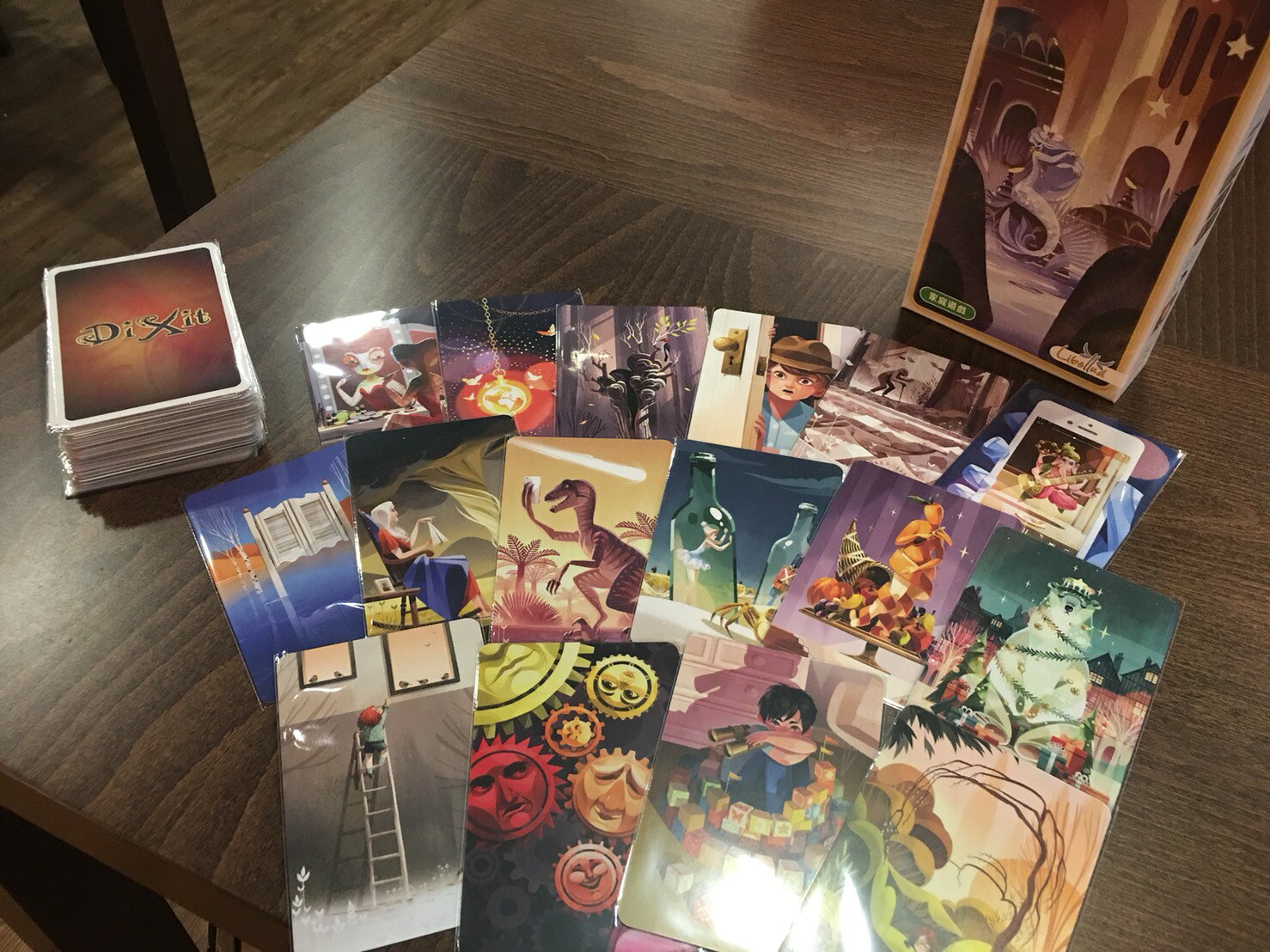 【桌遊侍】妙語說書DIXIT人2~7版 全擴充 說出屬於你的天馬行空 正版現貨實體店面快速出貨 《免運.再送充足牌套》 2