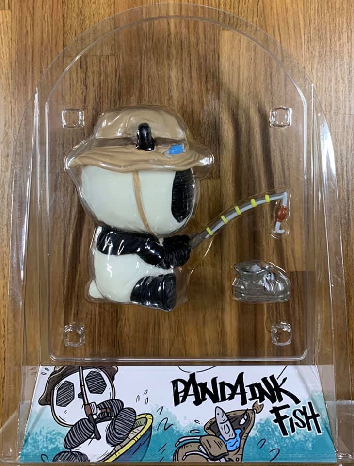 ☆勳寶玩具舖【現貨】PANDA INK [FISH] 熊貓：釣魚 4吋 Mighty Jaxx X CACOOCA