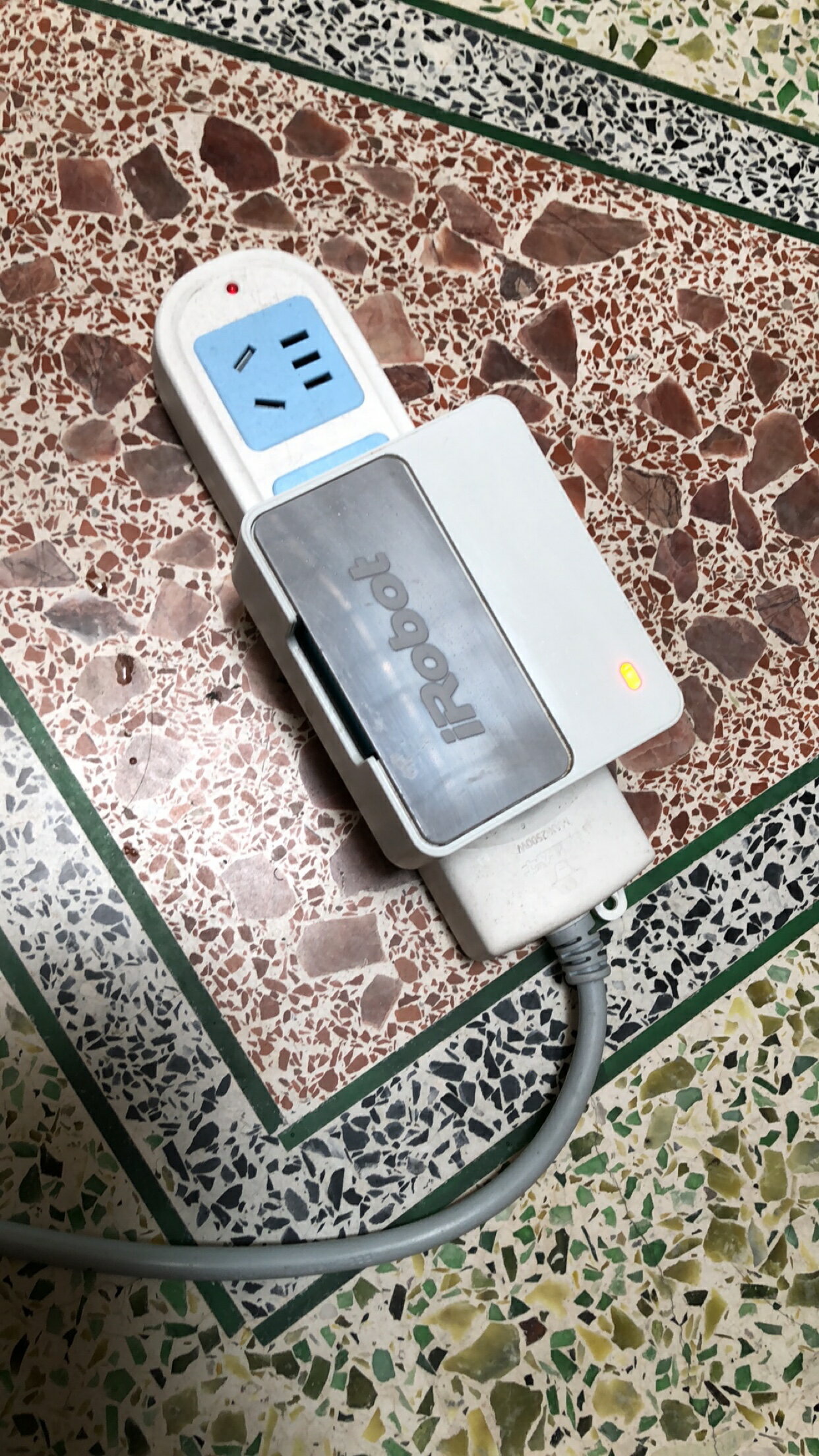 {可打統編 保固一年}iRobot艾羅伯特Braava Jet 240 241 244 掃地機器人電池4446040 4