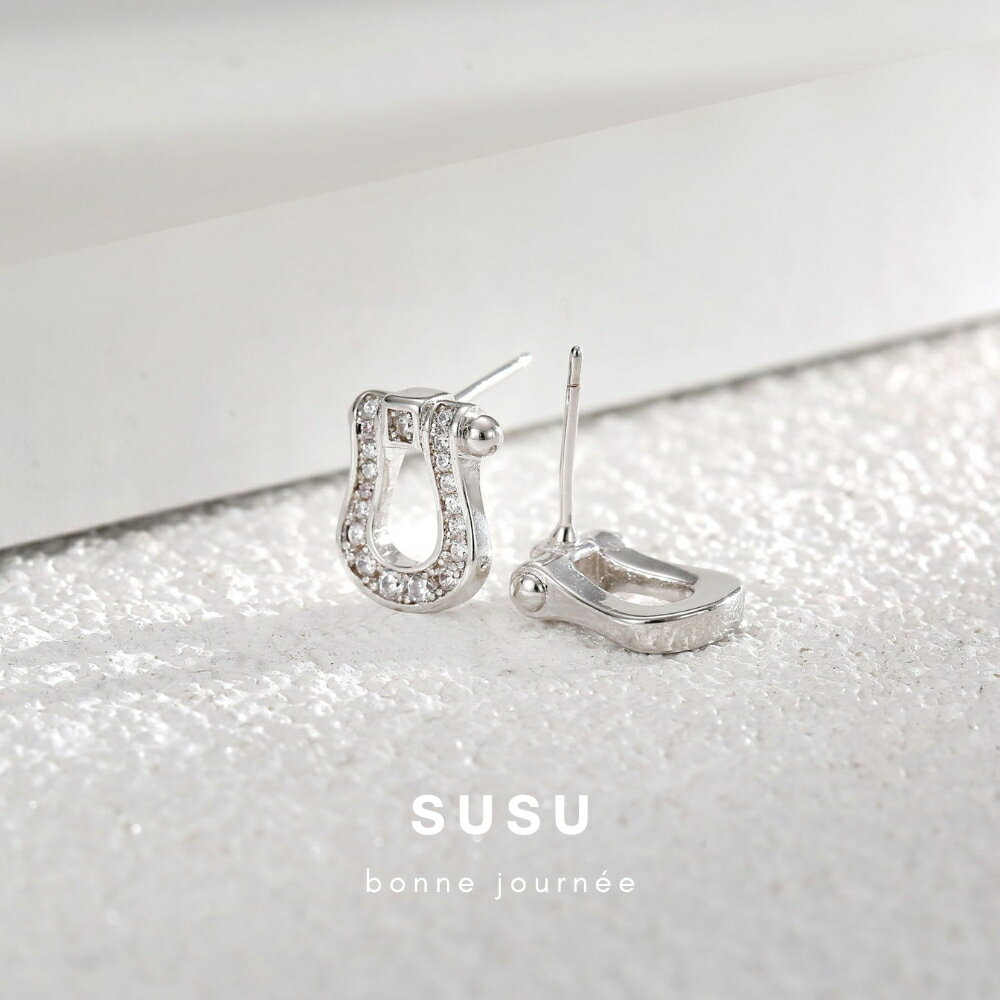 SU SU︱馬蹄扣耳環❤️事業 招財 人緣 工作 健康 紓壓 水晶 飾品 耳環 項鍊 手鍊 現貨 穿搭 百搭 時尚 4
