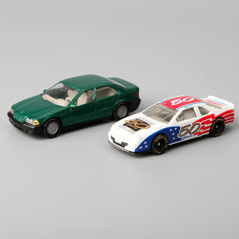 原廠 1/64 寶馬 320 Coupe 綠色模擬合金屬汽車模型擺件送禮物