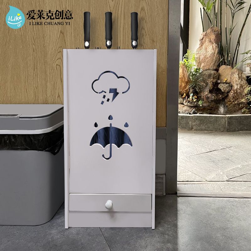 辦公室酒店家用門口雨傘收納整理架教室雨具放置架放雨傘的桶防水-快速出貨