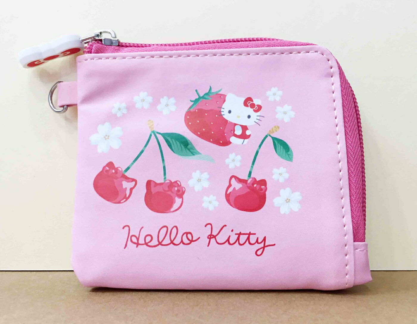 【震撼精品百貨】Hello Kitty 凱蒂貓-迷你短夾/零錢包-KITTY草莓櫻桃圖案 震撼日式精品百貨